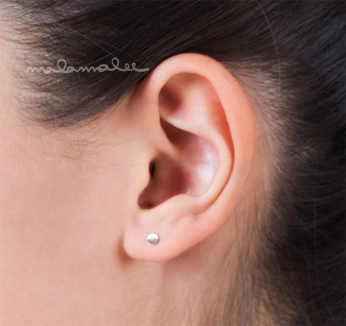 Tiny circle Stud Earrings, Sterling silver stud earrings, tiny stud, tiny dot earrings, simple, minimalist earrings, geometric earrings