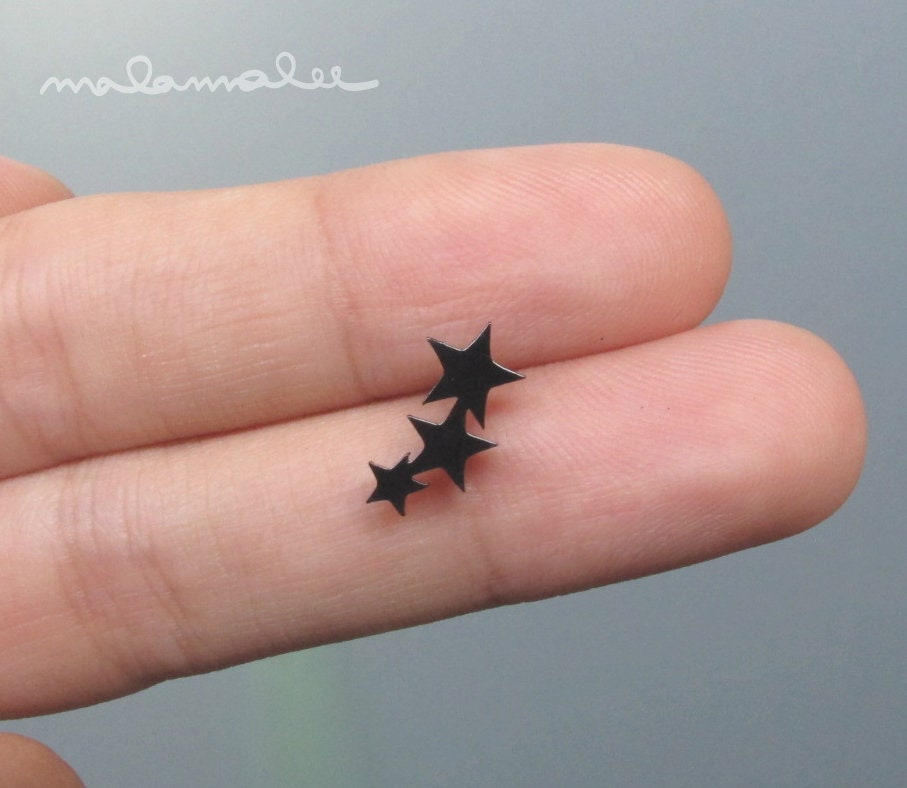 Triple Star Stainless steel stud earrings, Titanium earrings, star stud earrings, 3 stars stud, Minimalist earrings, Black star earrings