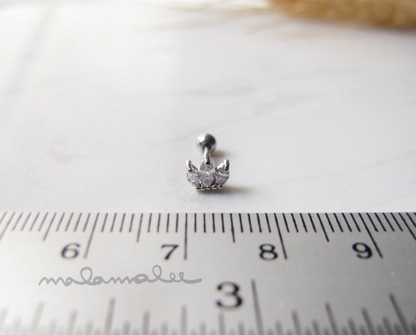 Mini Crown Ear Piercing, Crown Stud CZ earrings, 16G Cartilage earring, Helix earring, Minimalist earrings, Tiny crown diamond earring