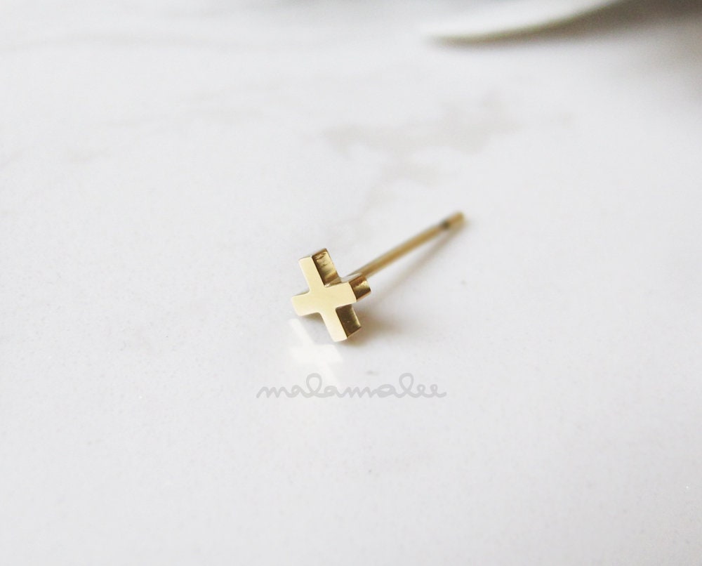 Small gold cross hot sale stud earrings