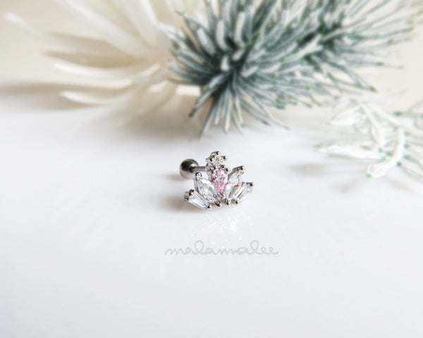 Mini Princess Crown Ear Piercing, Crown Helix earring, 20G Cartilage earrings, Helix Piercing, Crown stud earrings, Surgical Steel stud,